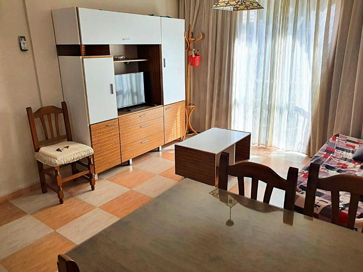 Apartamento Un Dormitorio En Benidorm Exterior photo