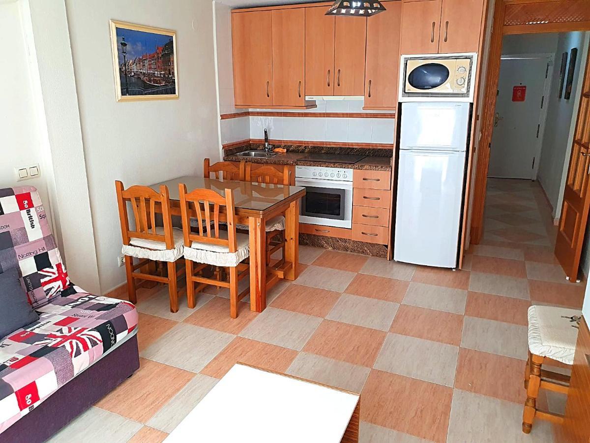 Apartamento Un Dormitorio En Benidorm Exterior photo